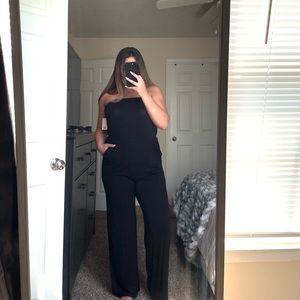 •Brand New W Tags • Women’s Strapless Knit Tube Jumpsuit Size M- Black